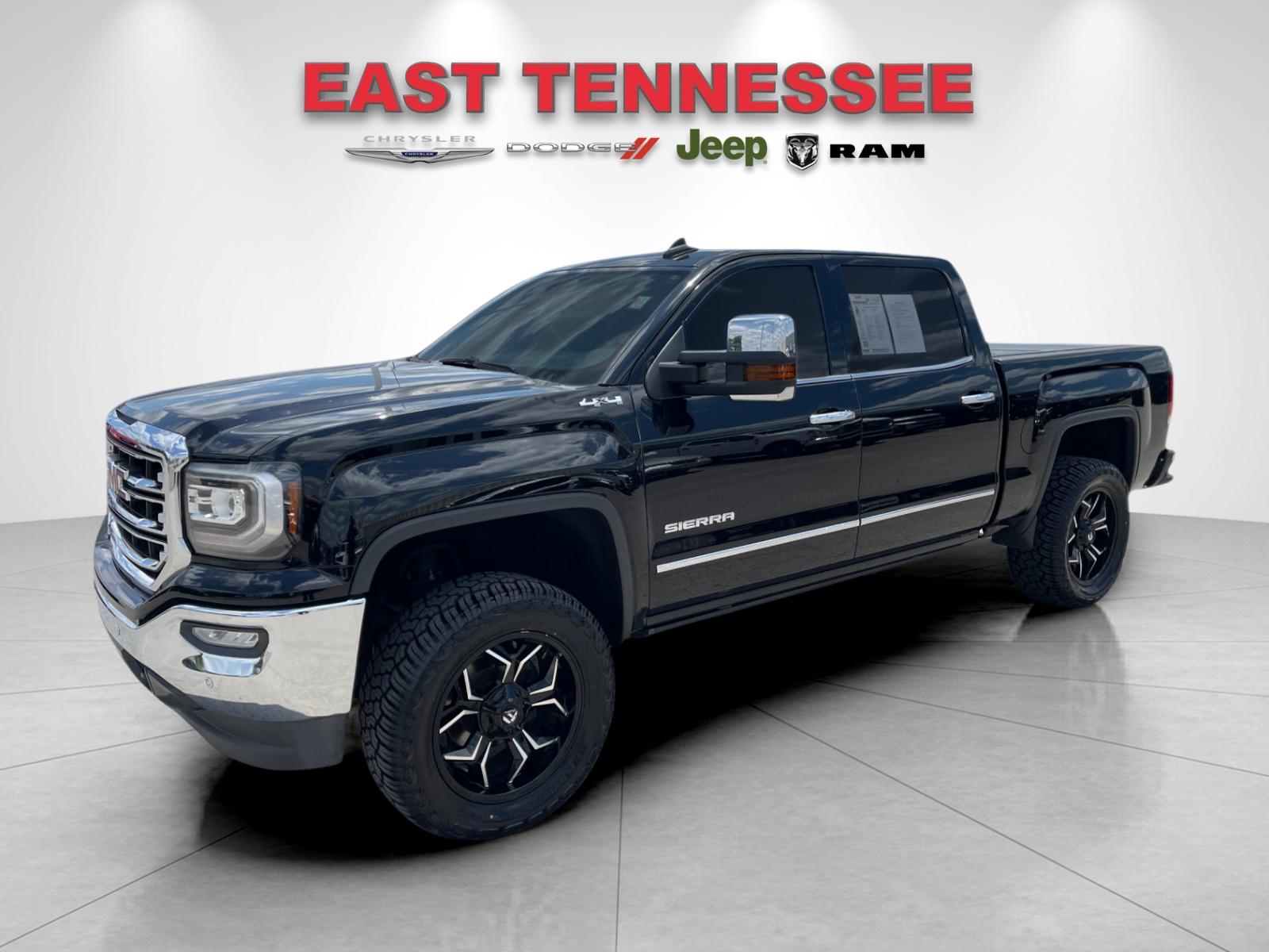 Used 2018 Black GMC SLT image 7