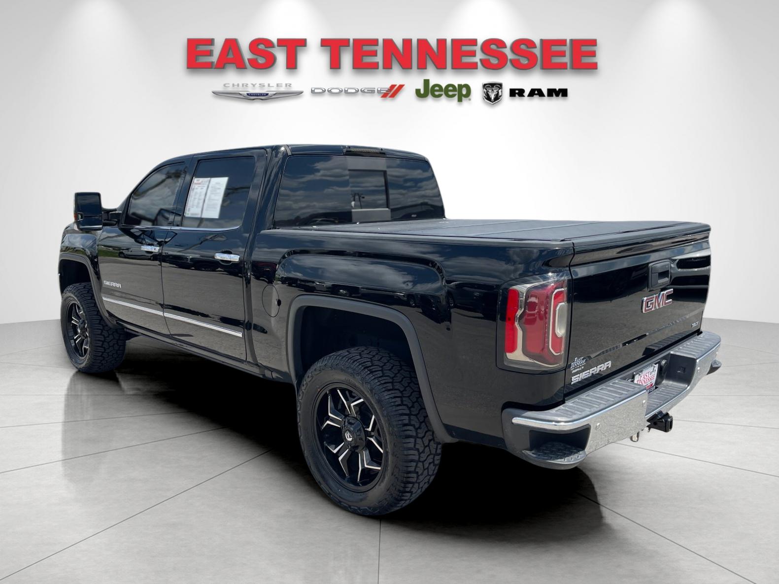 Used 2018 Black GMC SLT image 5