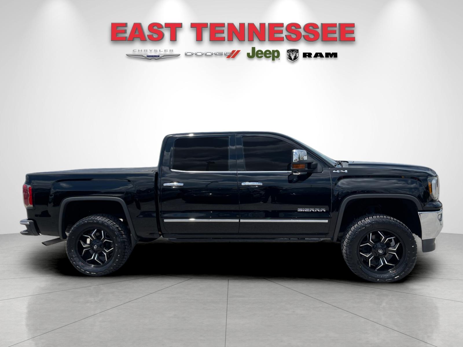 Used 2018 Black GMC SLT image 2