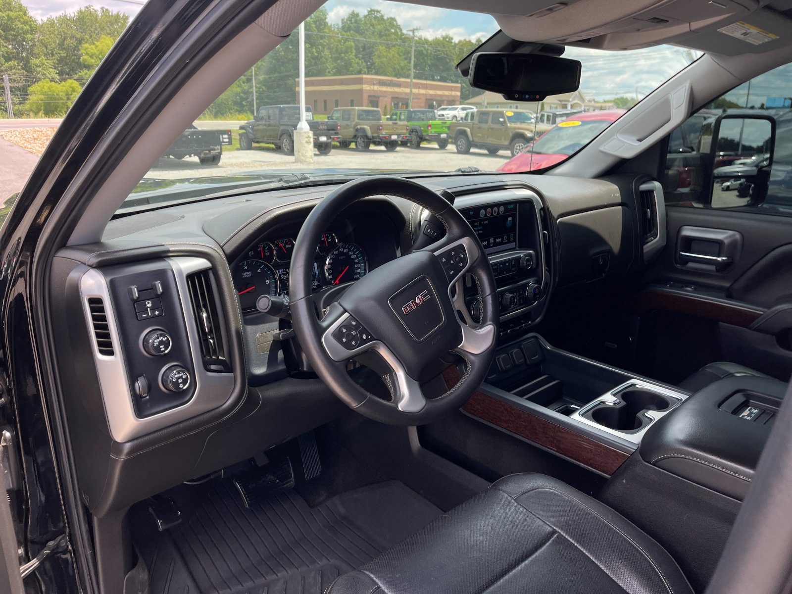 Used 2018 Black GMC SLT image 11