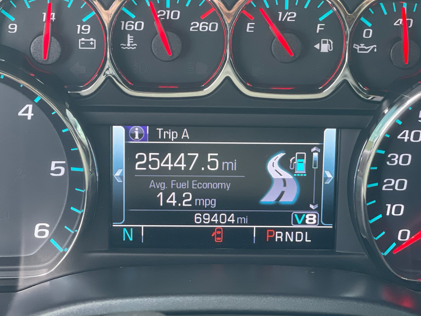 Used 2018 Black GMC SLT image 27