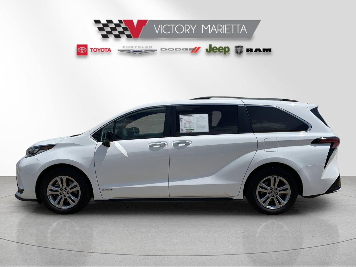 Used 2021 White Toyota XSE image 2