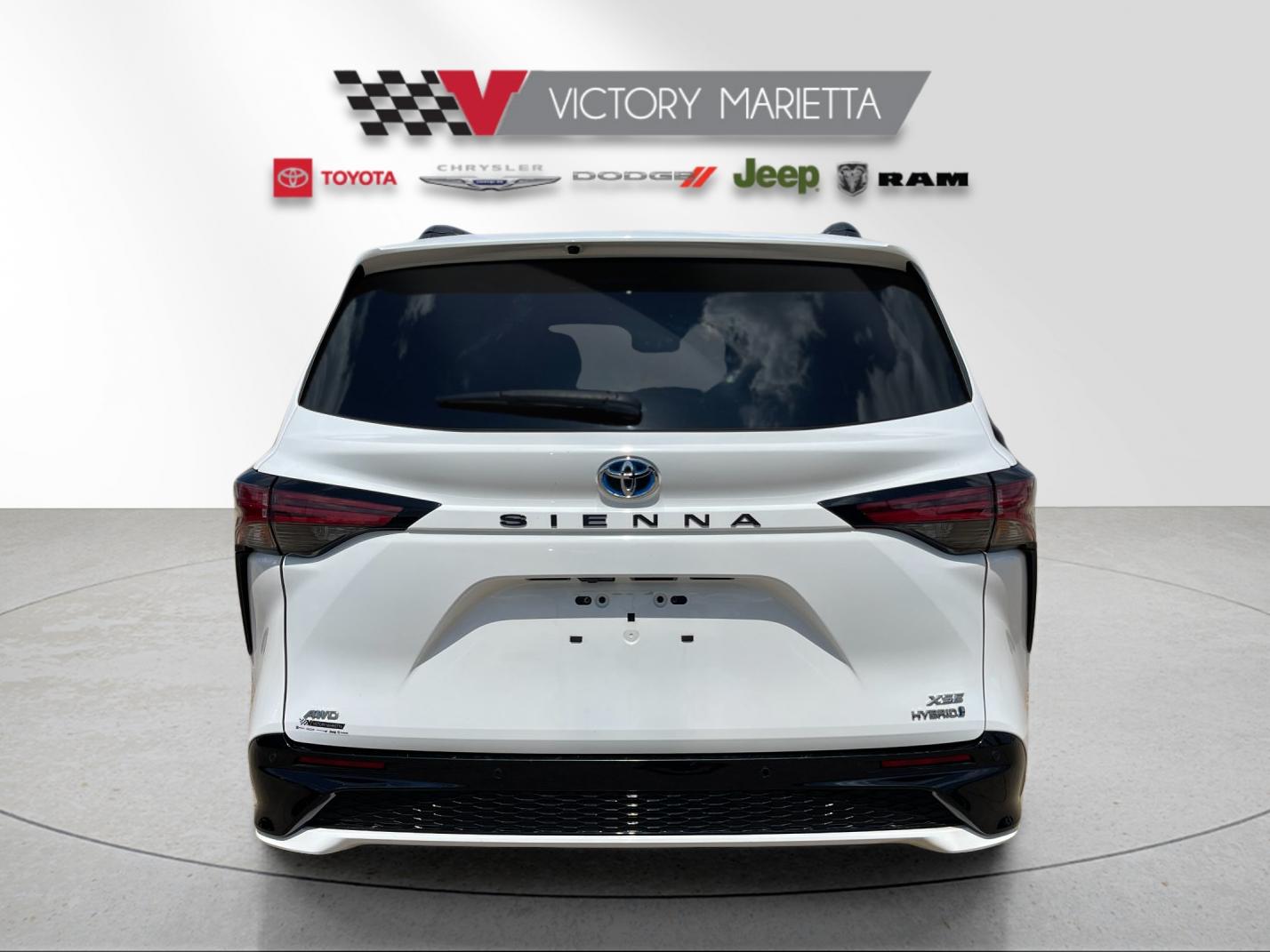 Used 2021 White Toyota XSE image 4