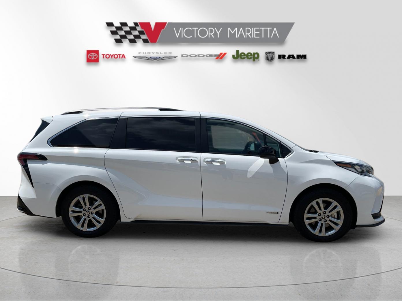 Used 2021 White Toyota XSE image 6