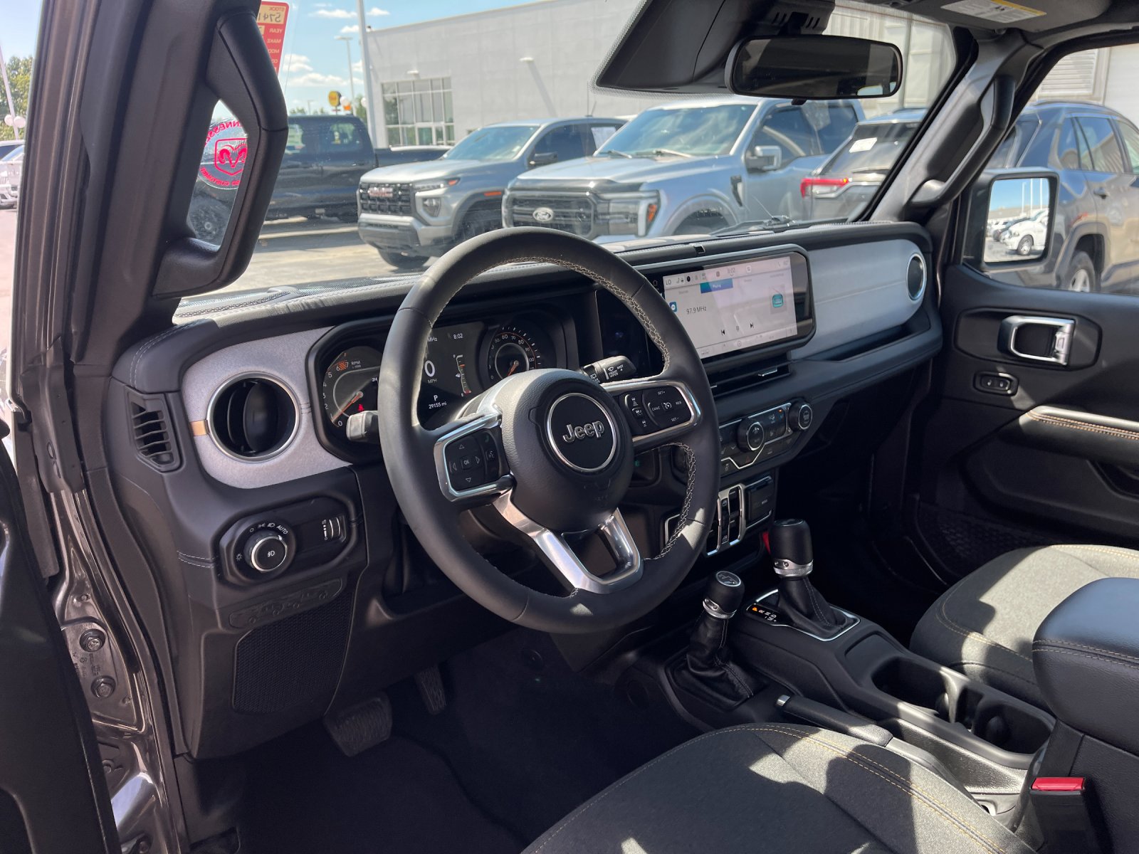 Used 2025 Gray Jeep Sahara image 11