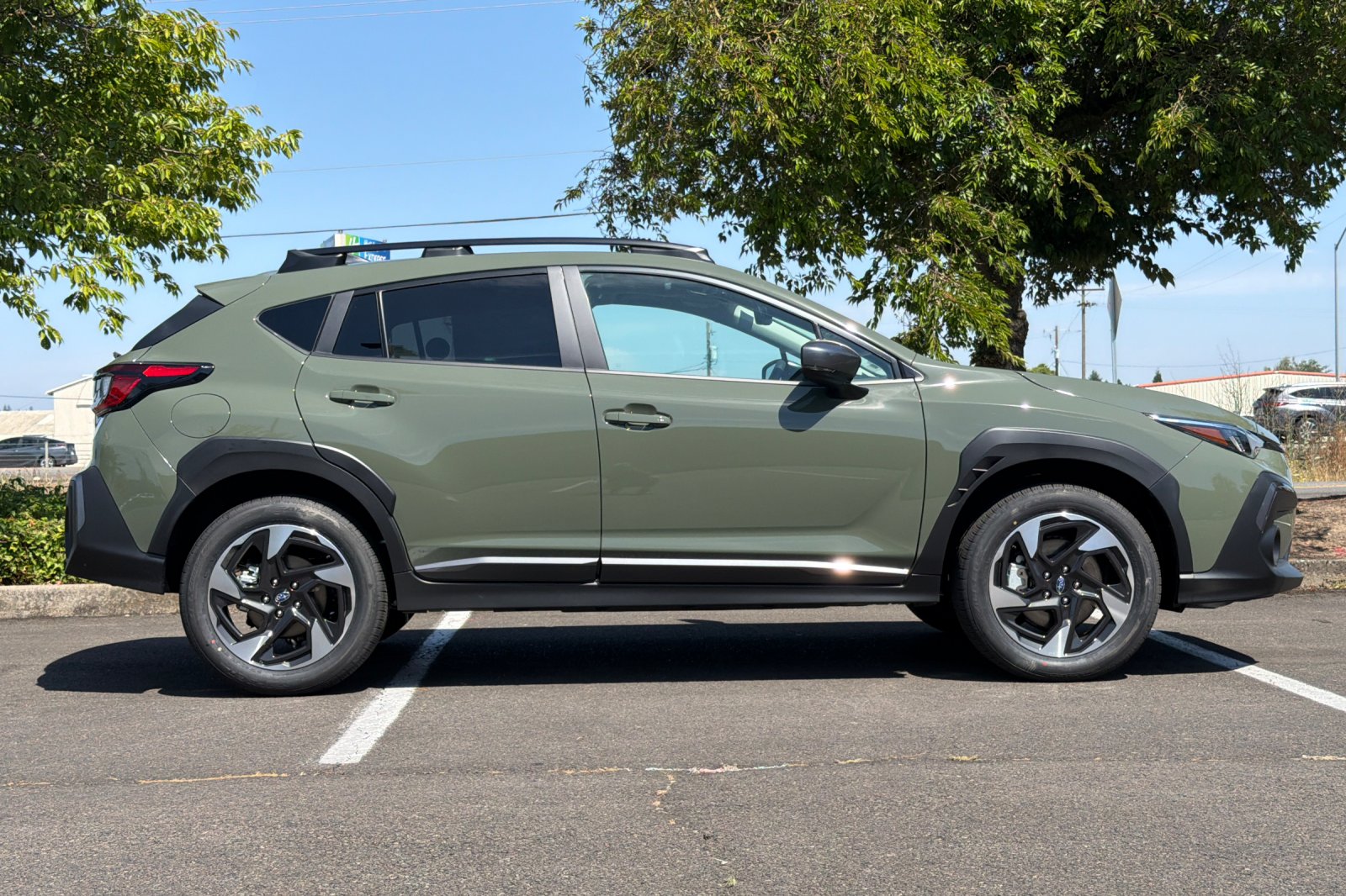 New 2026 ALPINE GREEN Subaru Limited image 3