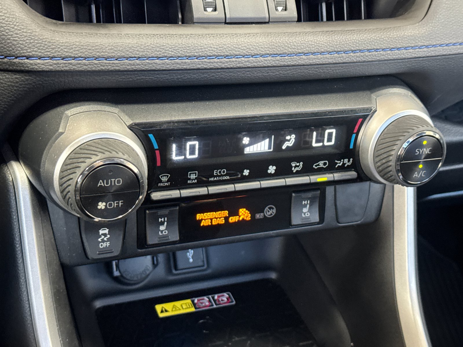 Used 2022 White Toyota XSE image 19