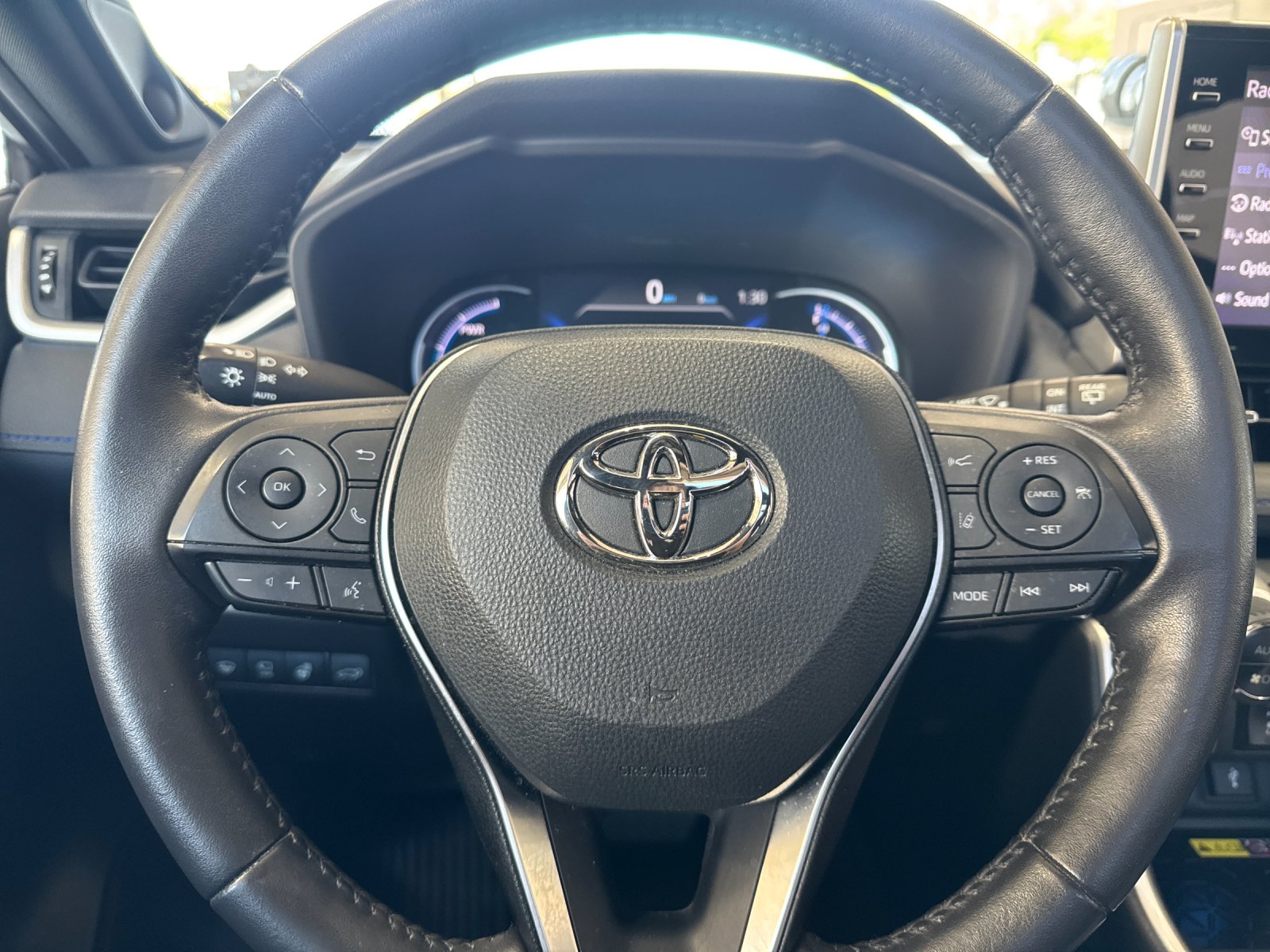Used 2022 White Toyota XSE image 22