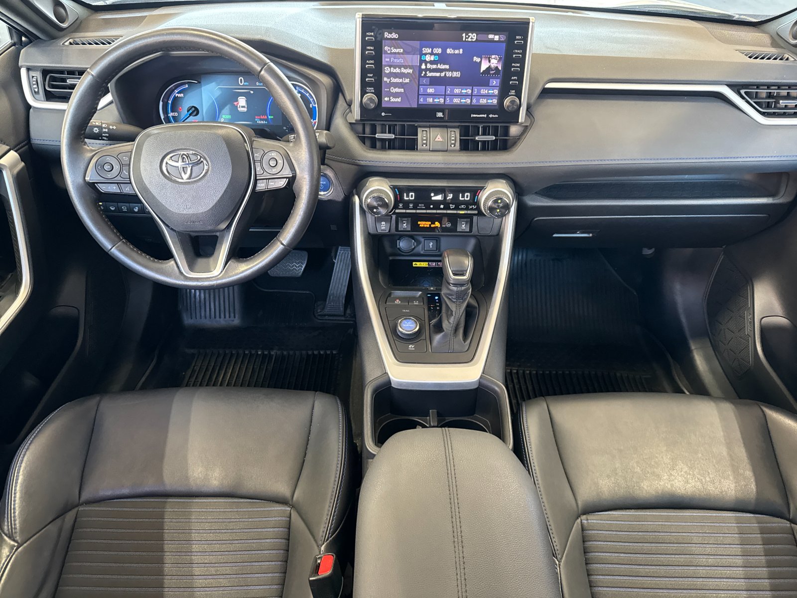 Used 2022 White Toyota XSE image 12