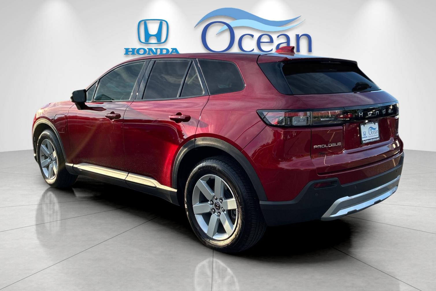 Used 2024 Scarlet Red Metallic Honda EX image 5