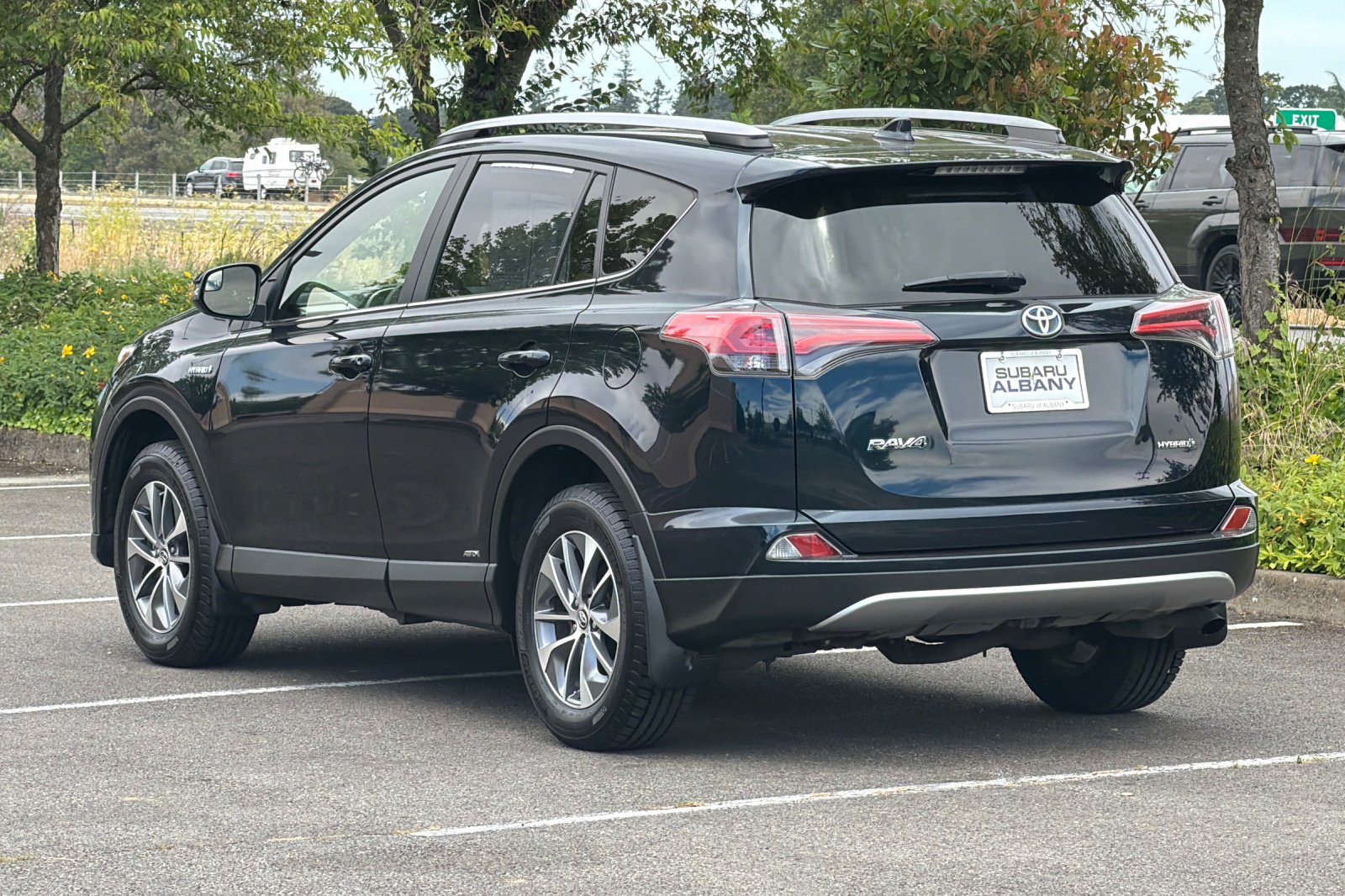 Used 2018 Blue Toyota LE image 6
