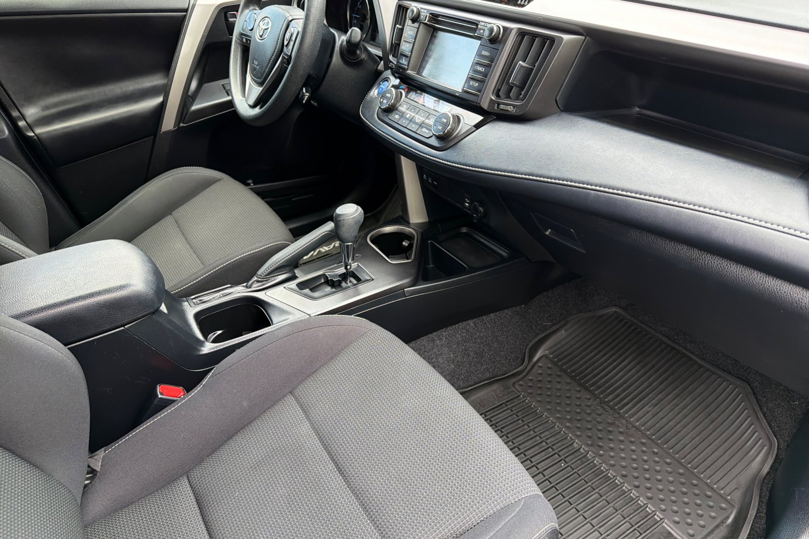 Used 2018 Blue Toyota LE image 16