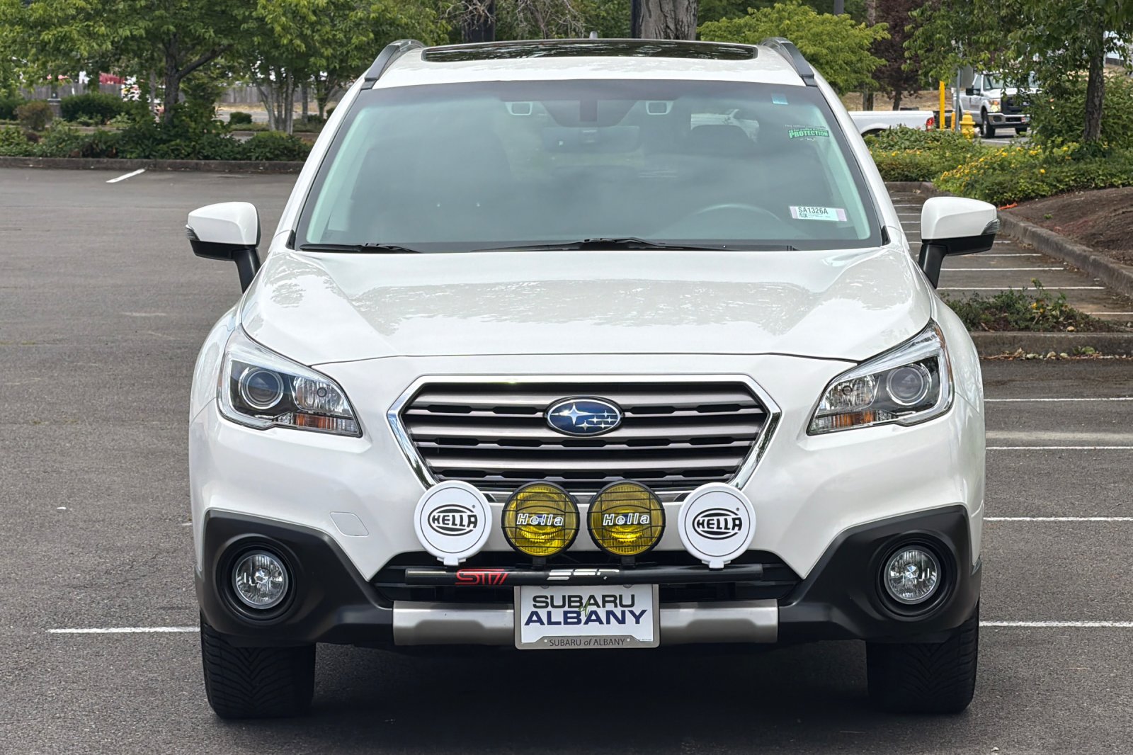Used 2017 White Subaru 2.5i image 9