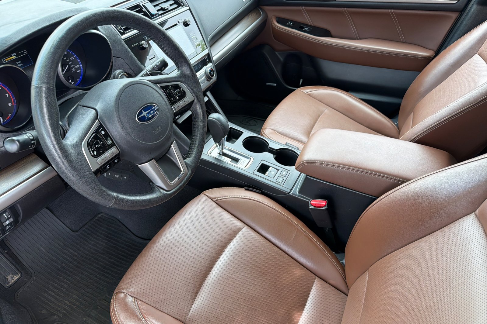 Used 2017 White Subaru 2.5i image 10