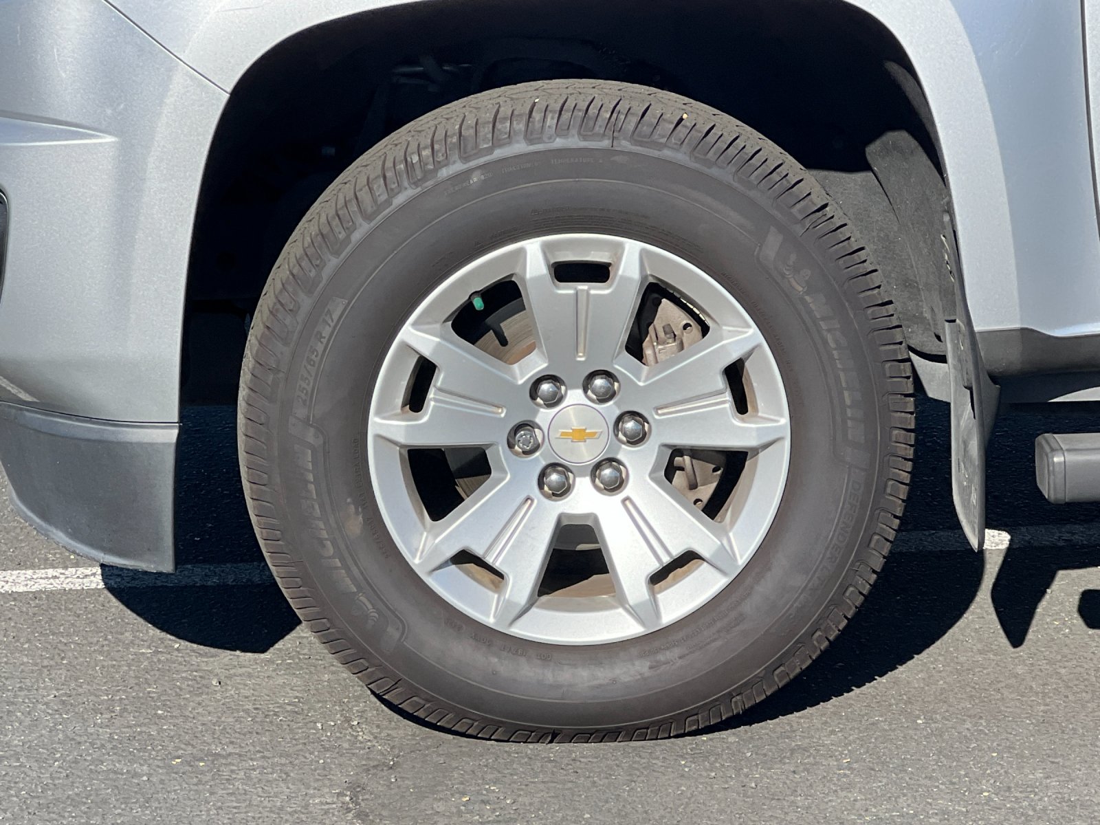 Used 2018 Silver Chevrolet LT image 21
