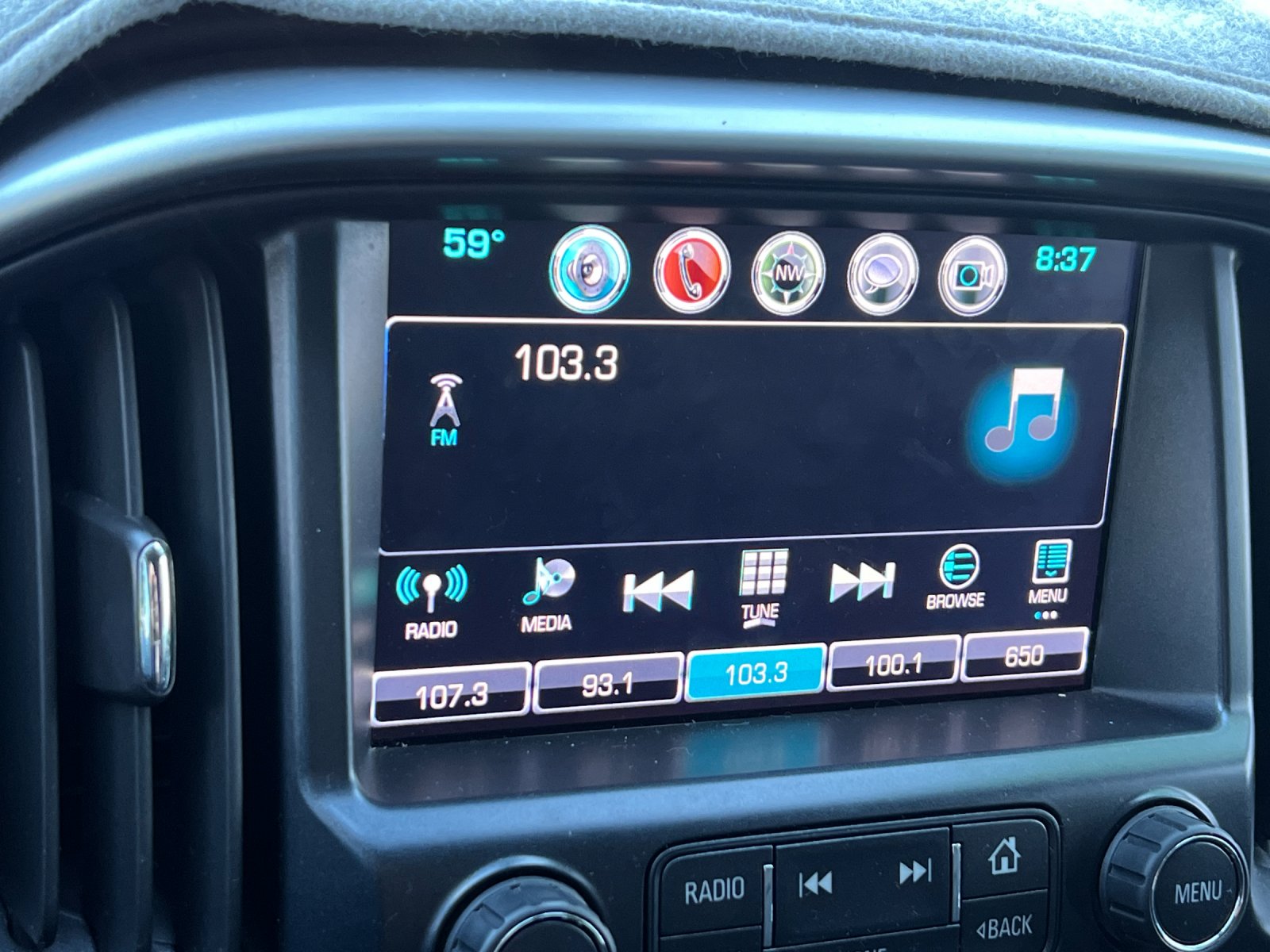 Used 2018 Silver Chevrolet LT image 16