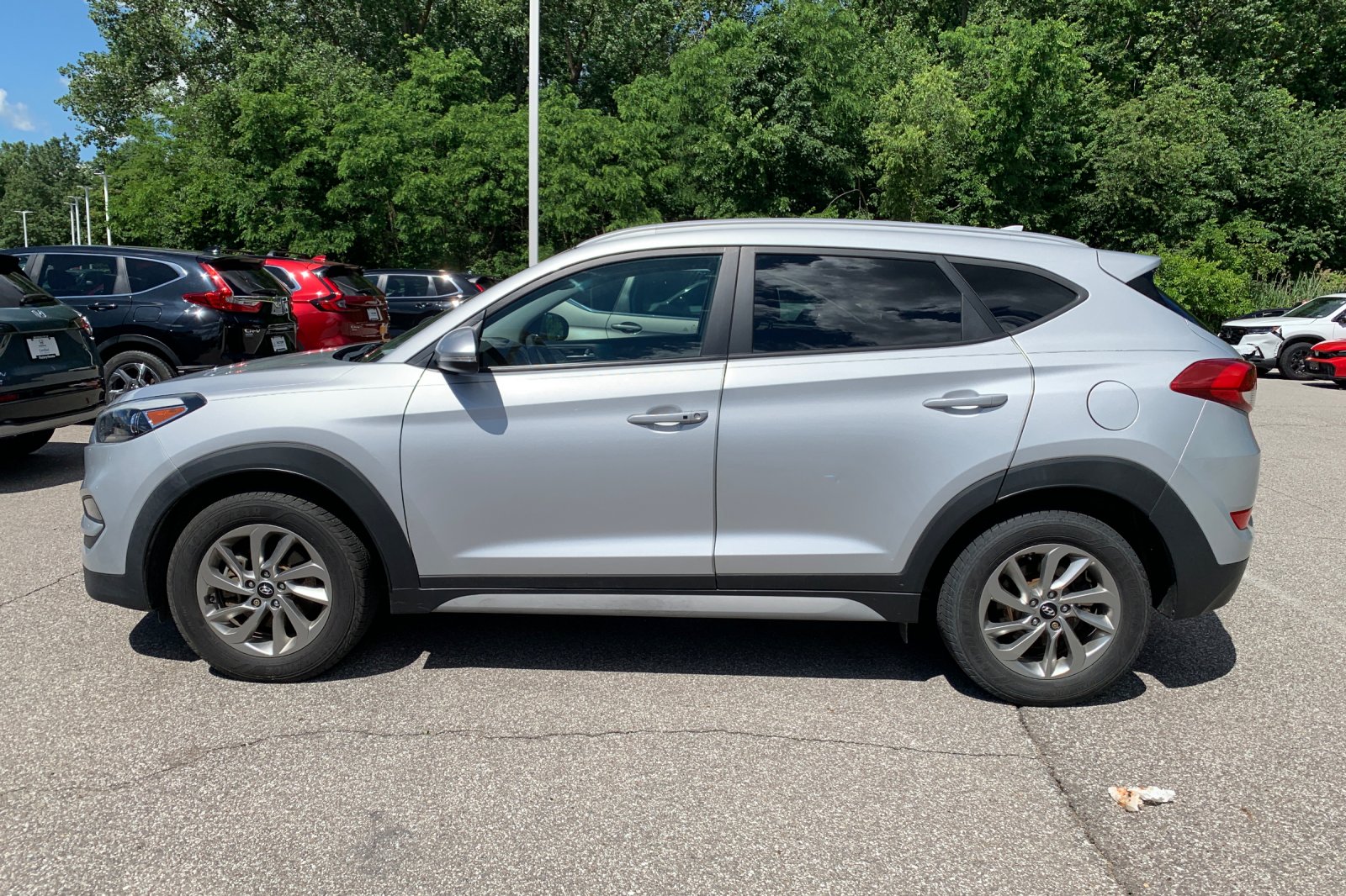 Used 2017 Hyundai Tucson SE Plus with VIN KM8J33A40HU507155 for sale in Michigan City, IN