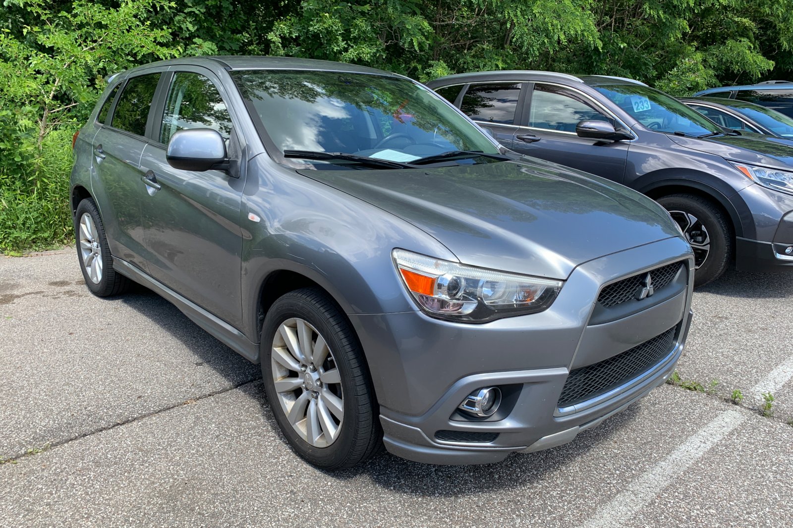 Used 2011 Cool Silver Metallic Mitsubishi SE image 5