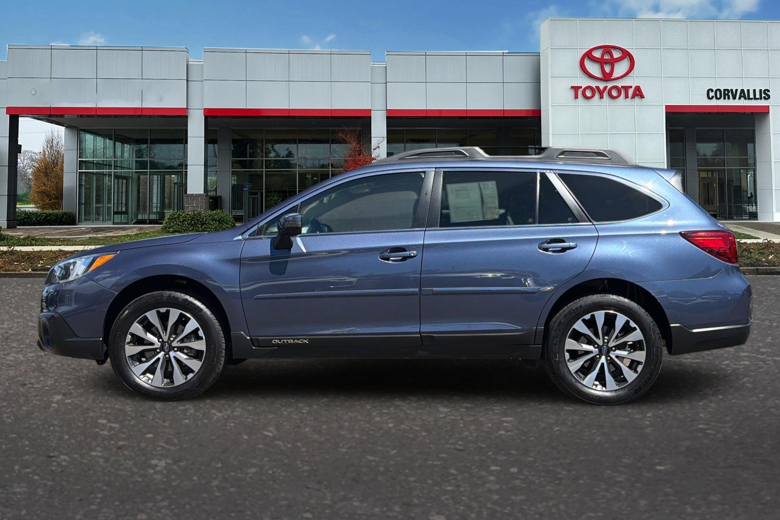Used 2017 Blue Subaru 2.5i image 7
