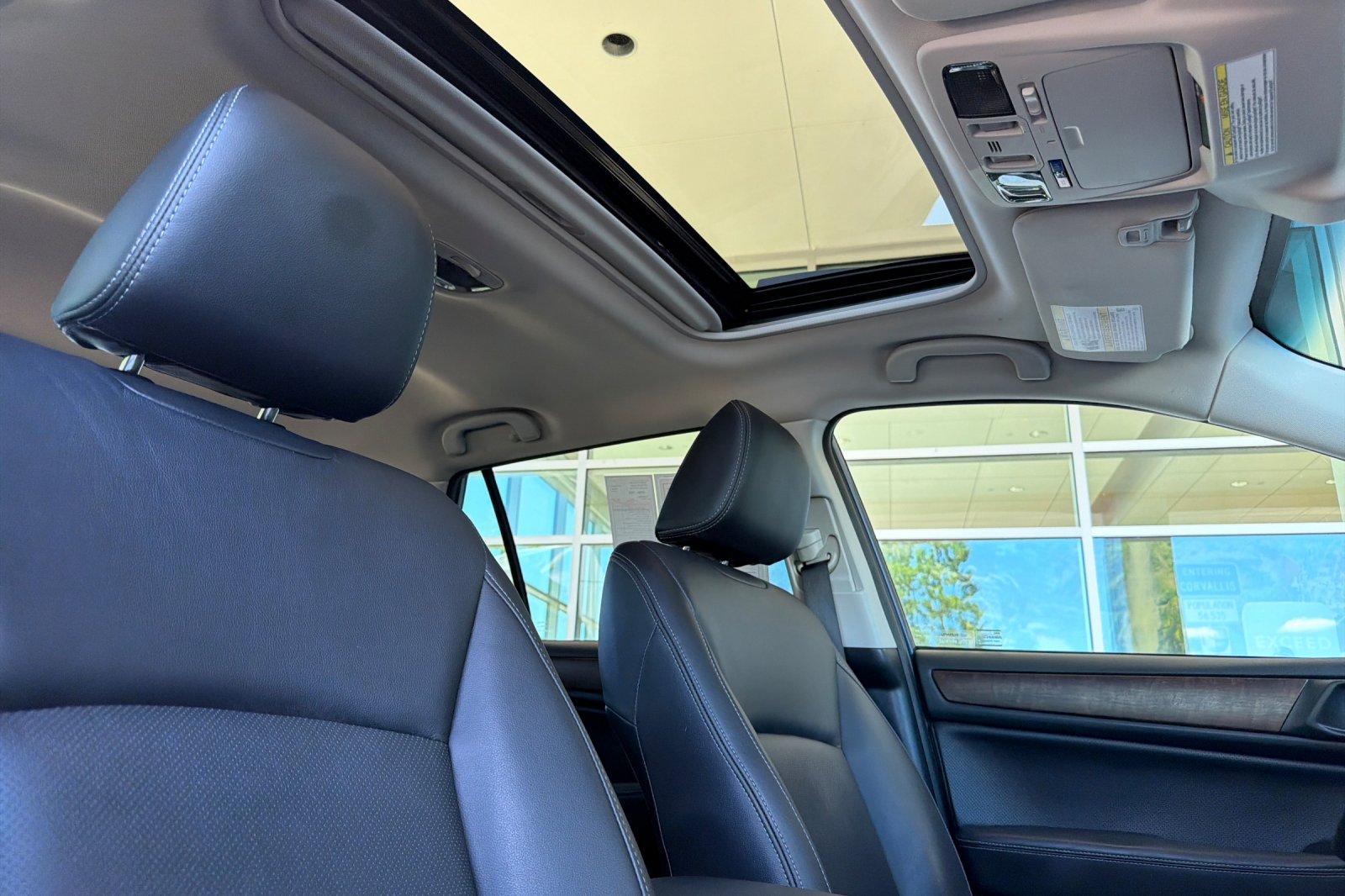 Used 2017 Blue Subaru 2.5i image 17