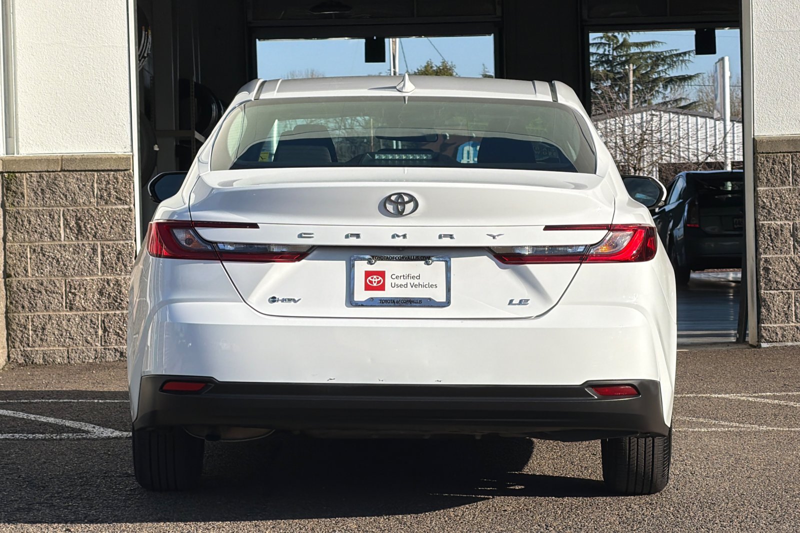 Used 2025 White Toyota LE image 5