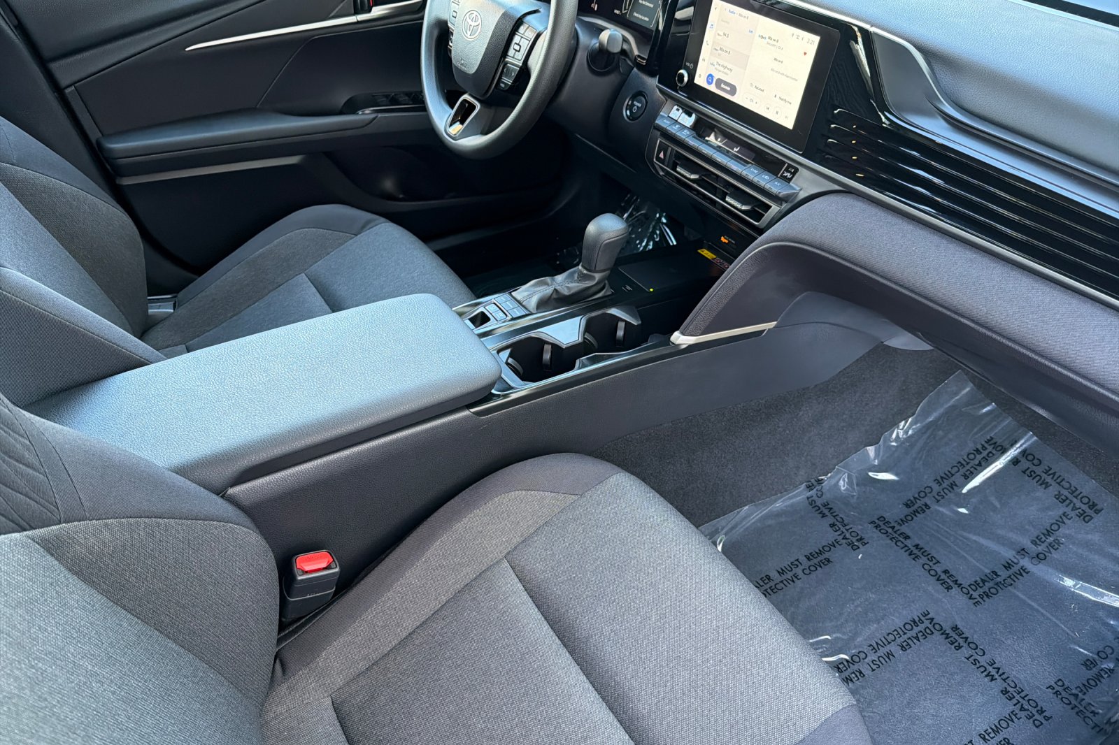 Used 2025 White Toyota LE image 15