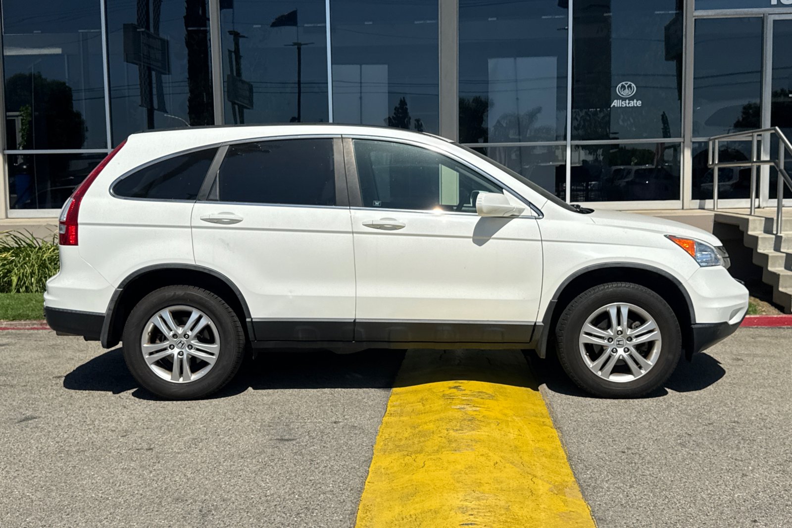 Used 2011 Taffeta White Honda EX-L image 3