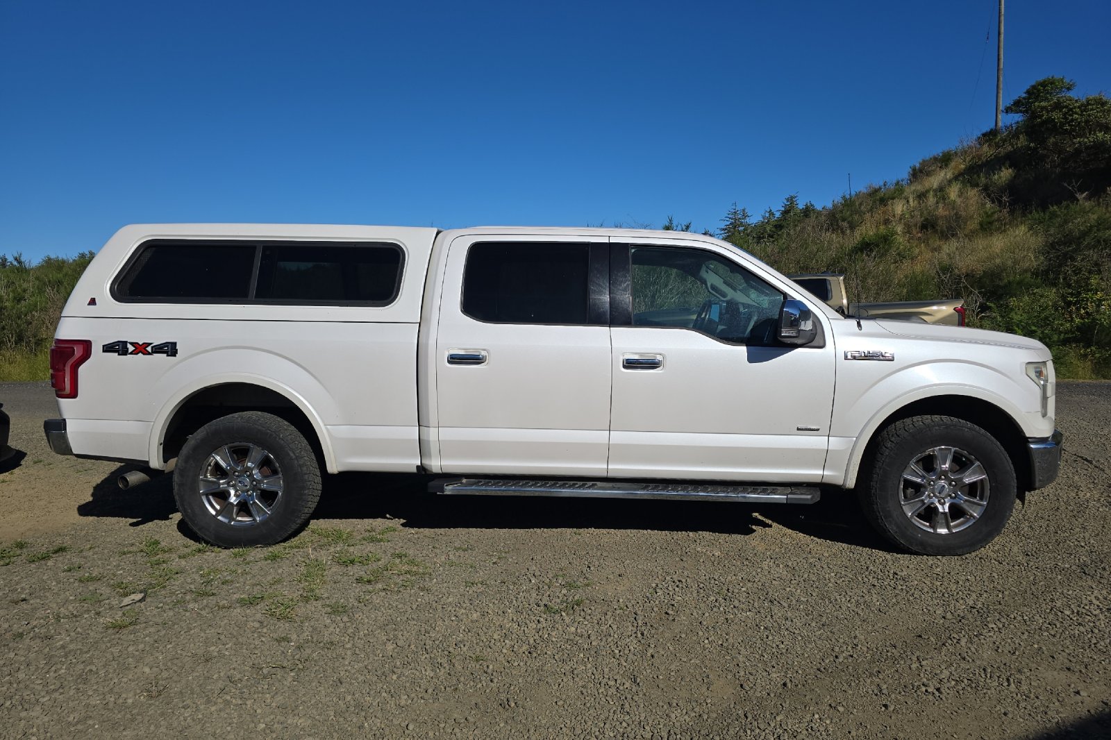Used 2015 White Ford Lariat image 4