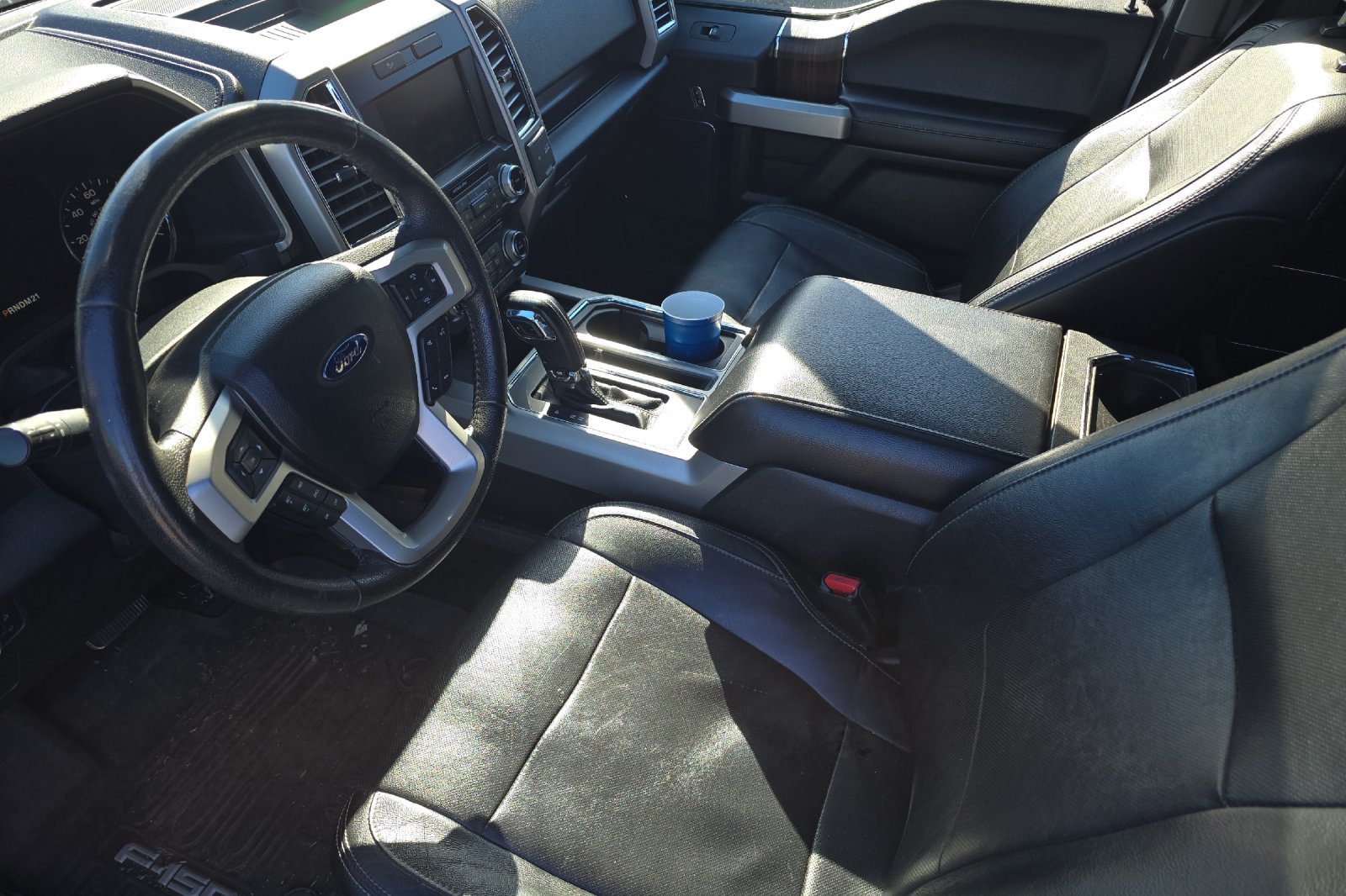 Used 2015 White Ford Lariat image 7