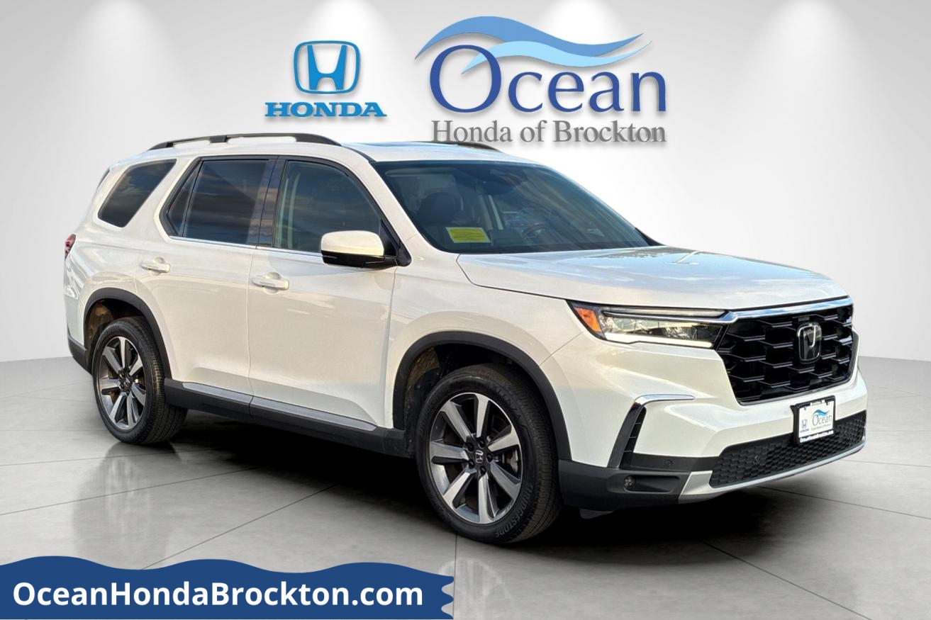 Pre-Owned 2024 Honda Pilot Touring 4D Sport Utility in Brockton