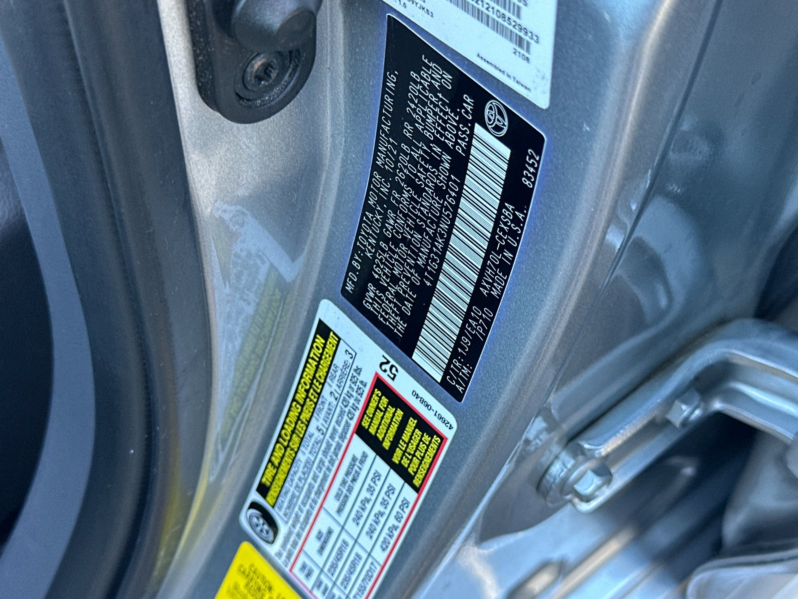 Used 2022 Silver Toyota SE image 27