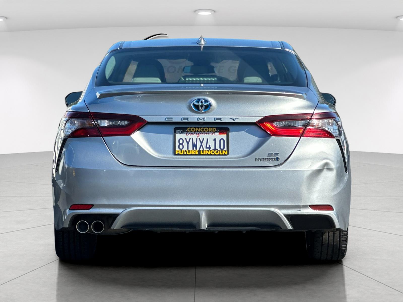 Used 2022 Silver Toyota SE image 4
