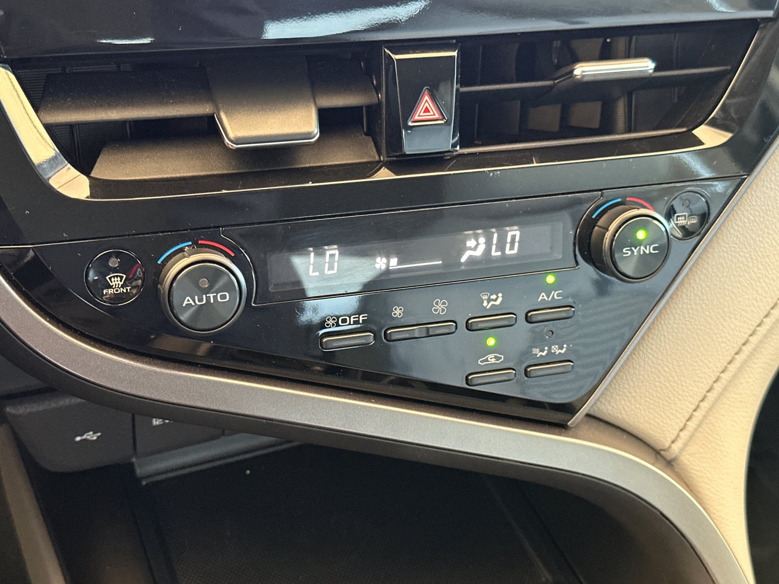 Used 2022 Silver Toyota SE image 18