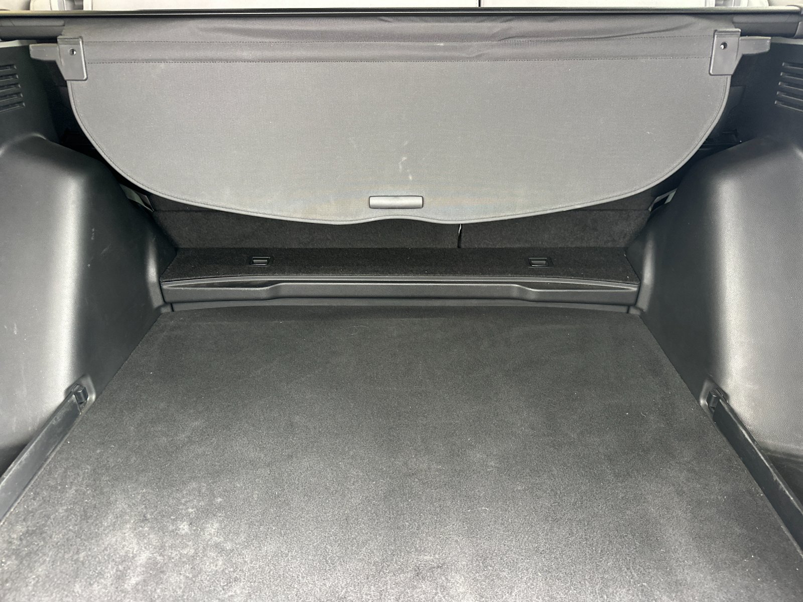 Used 2019 Silver Honda EX-L image 14