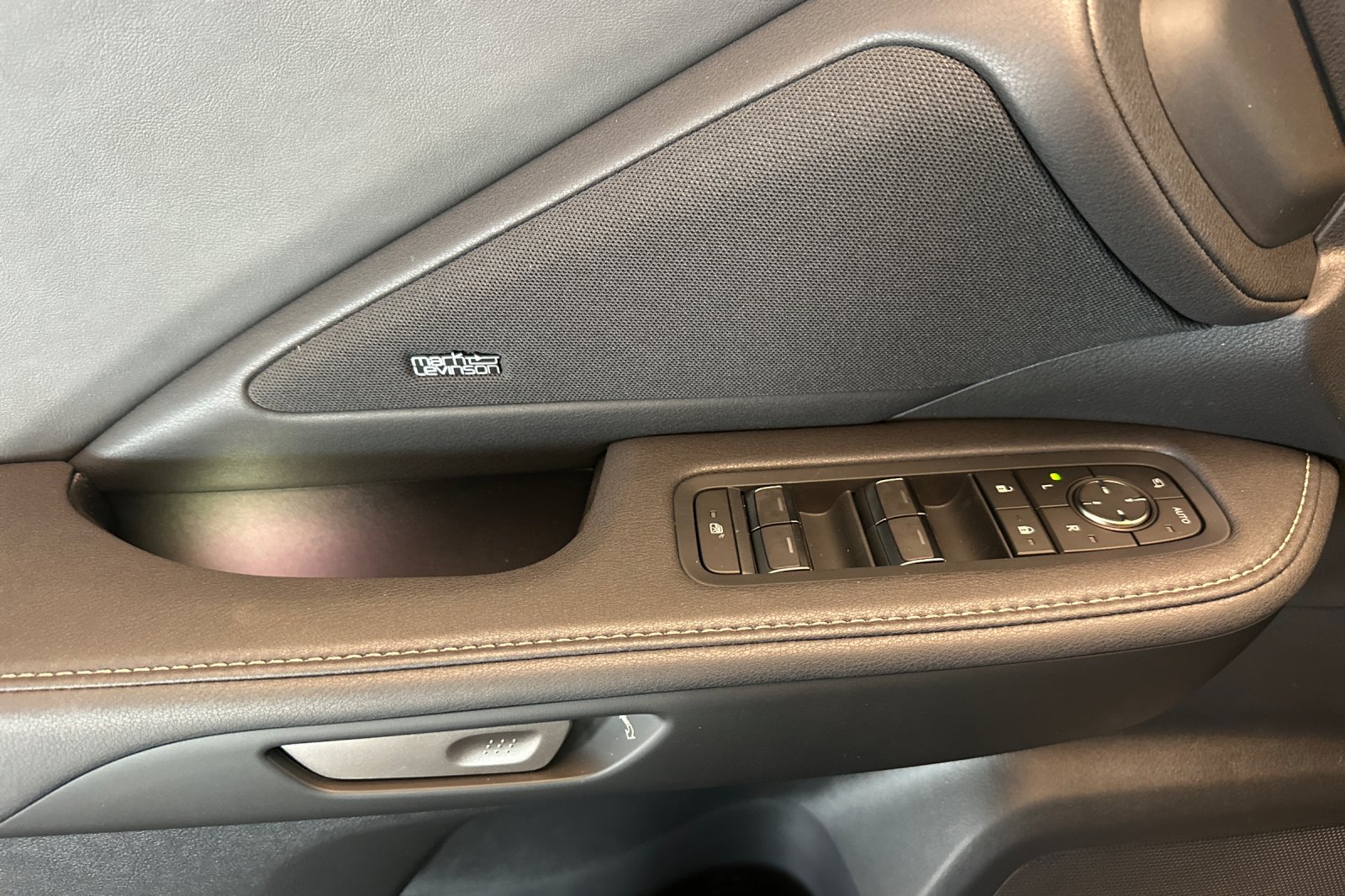 New 2026 Nightfall Mica Lexus  350 LUXURY AWD image 11