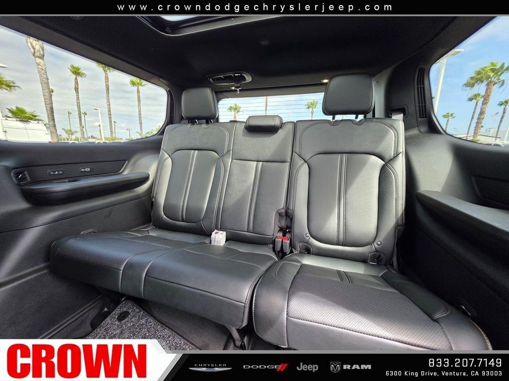 New 2026 High Gloss Black Exterior Paint Jeep 85th Anniversary Edition image 32