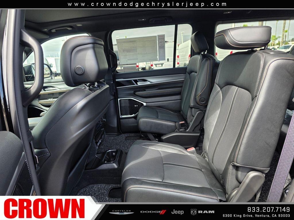 New 2026 High Gloss Black Exterior Paint Jeep 85th Anniversary Edition image 35