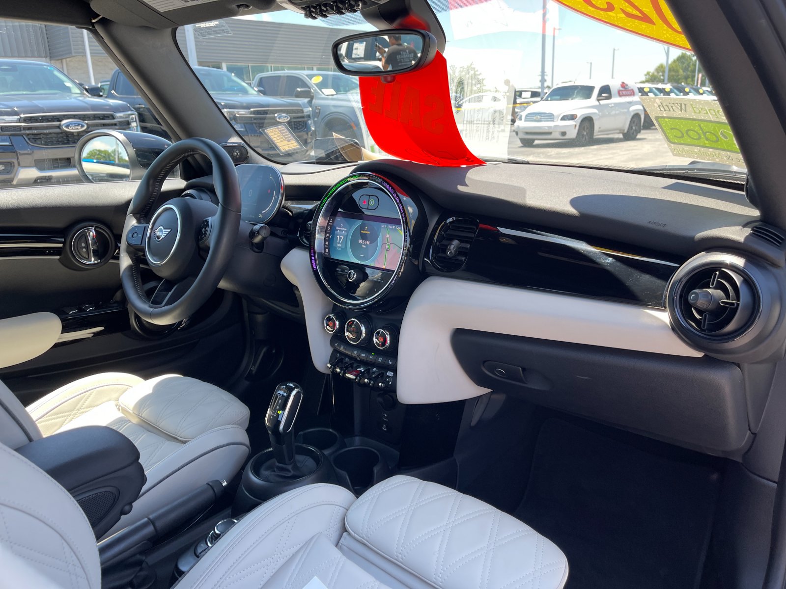 Used 2023 White MINI Base image 18