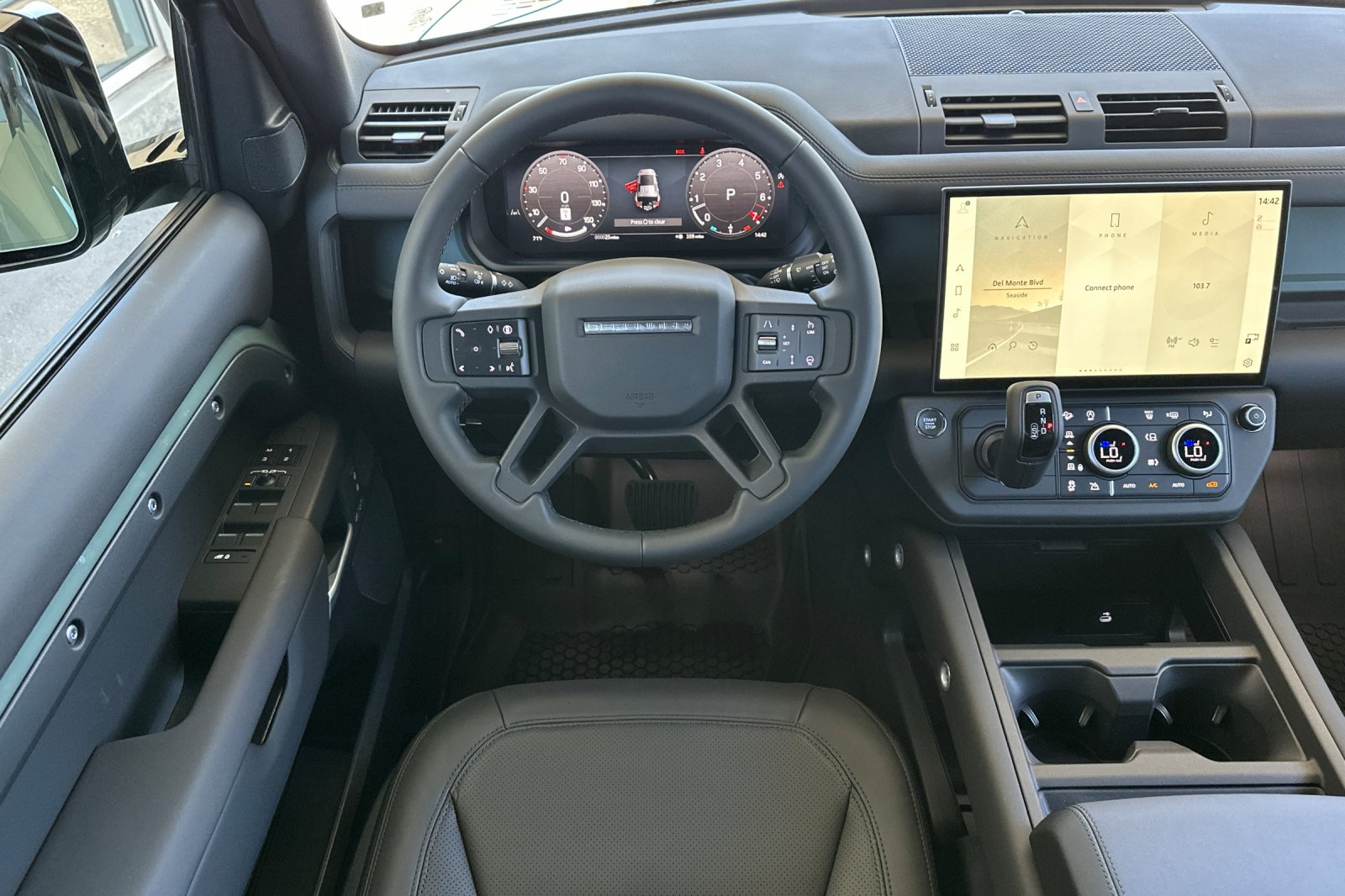New 2026 Keswick Green Land Rover Trophy Edition Keswick image 14