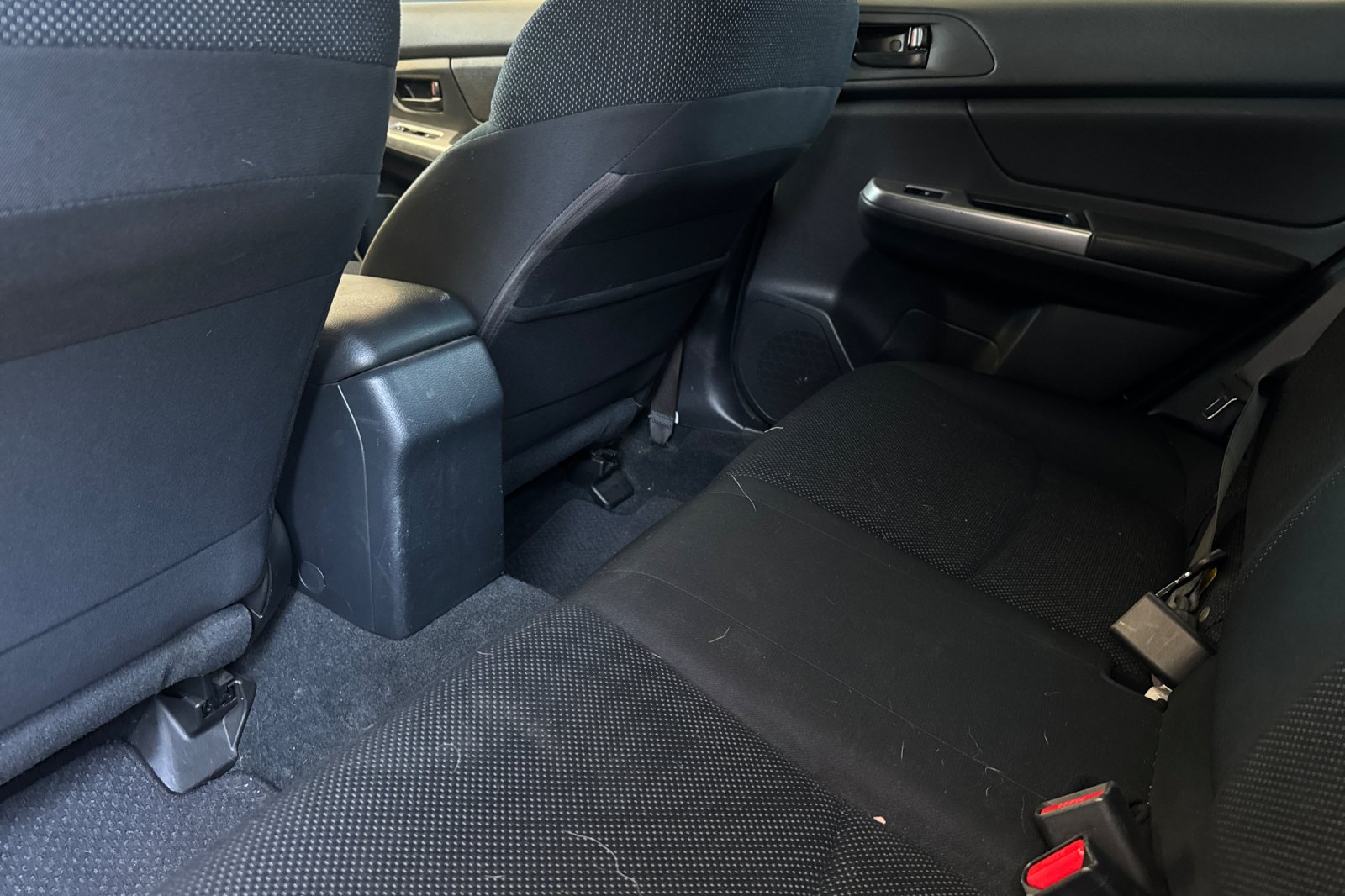 Used 2016 Crystal White Pearl Subaru 2.0i image 8