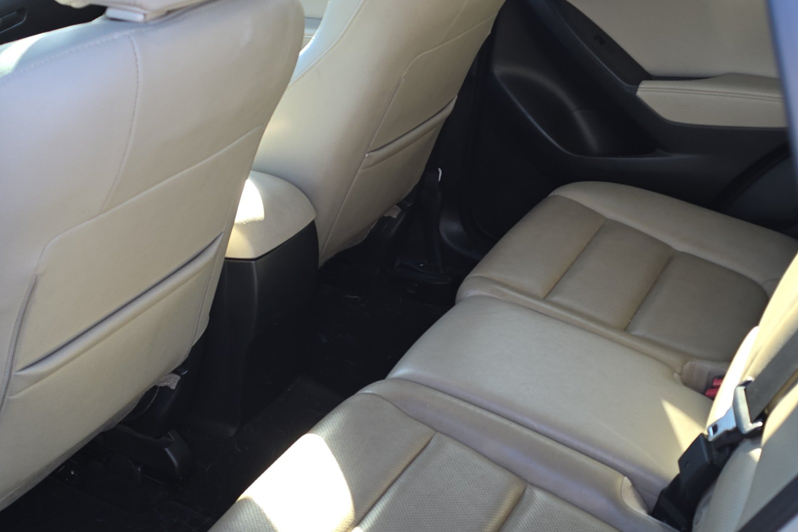 Used 2015 Blue Mazda Grand Touring image 8