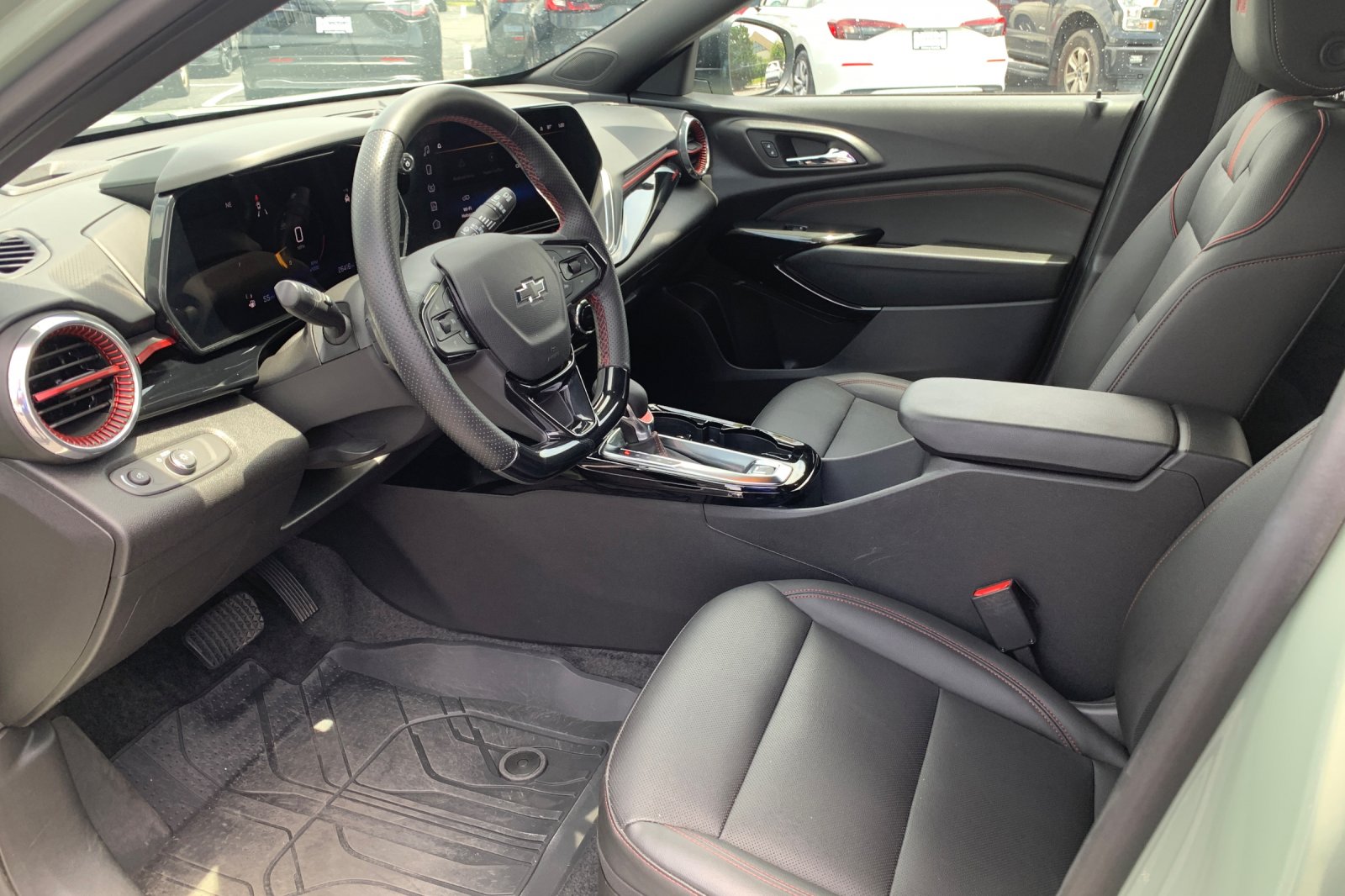 Used 2024 Green Chevrolet 2RS image 12