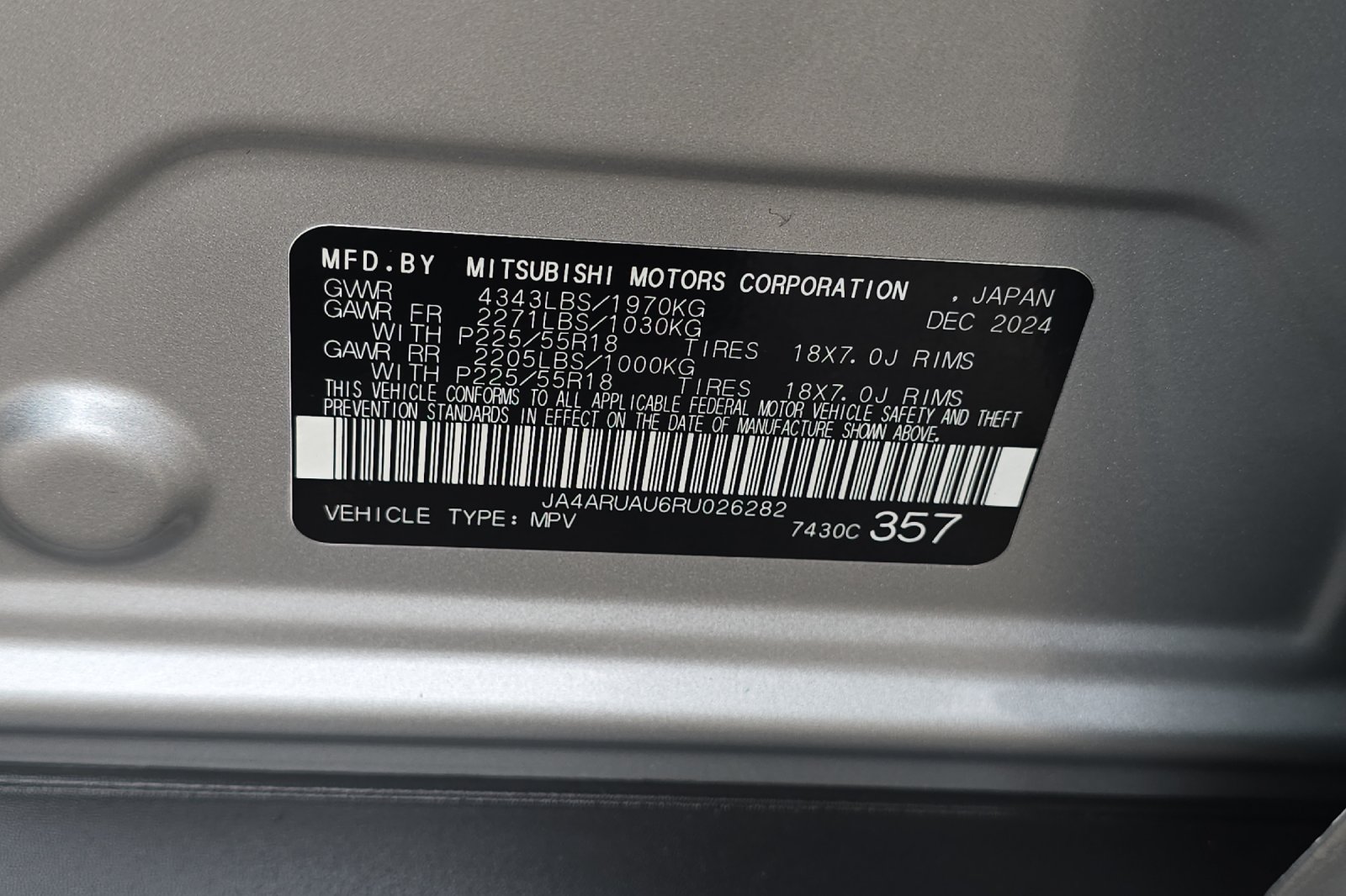 Used 2024 Alloy Silver Metallic Mitsubishi 2.0 ES image 27