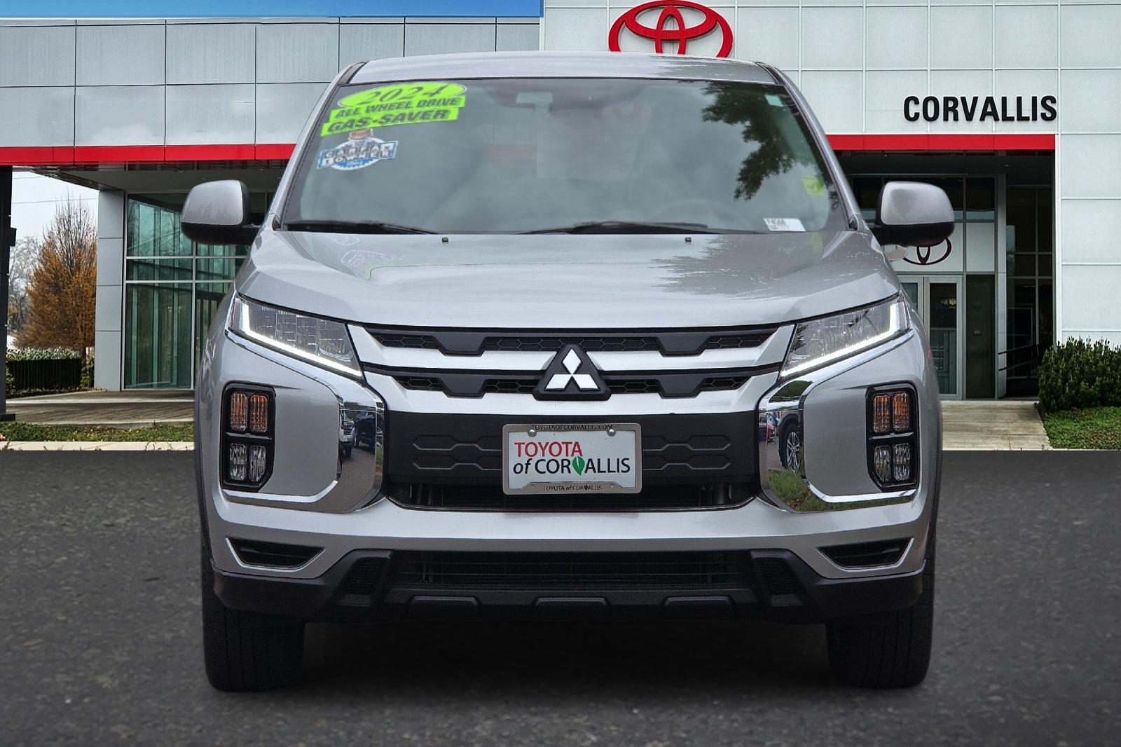 Used 2024 Alloy Silver Metallic Mitsubishi 2.0 ES image 9