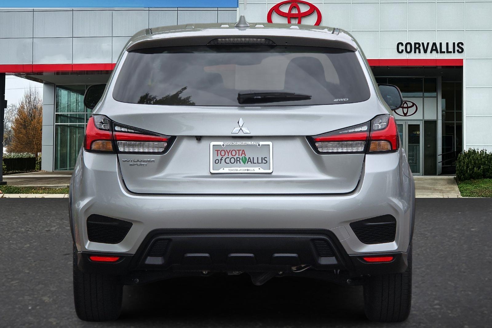 Used 2024 Alloy Silver Metallic Mitsubishi 2.0 ES image 5