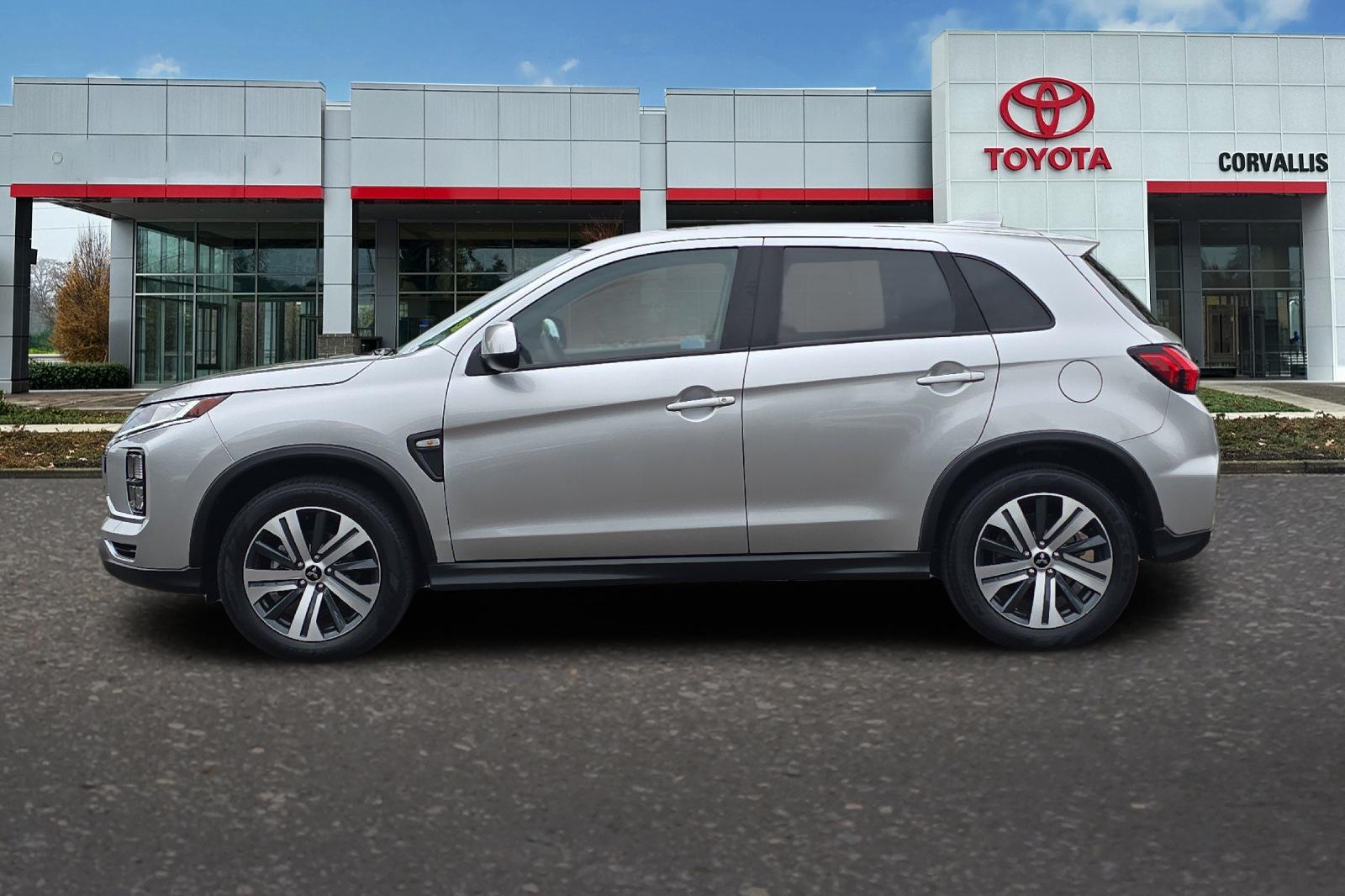 Used 2024 Alloy Silver Metallic Mitsubishi 2.0 ES image 7