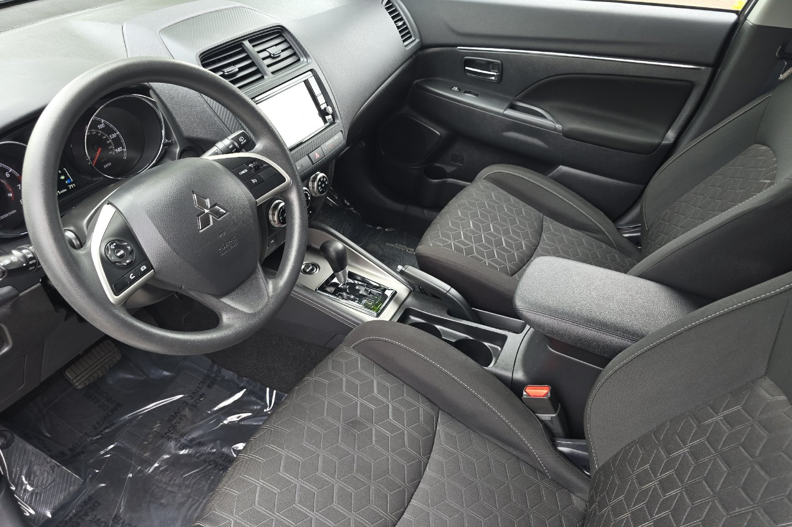 Used 2024 Alloy Silver Metallic Mitsubishi 2.0 ES image 10
