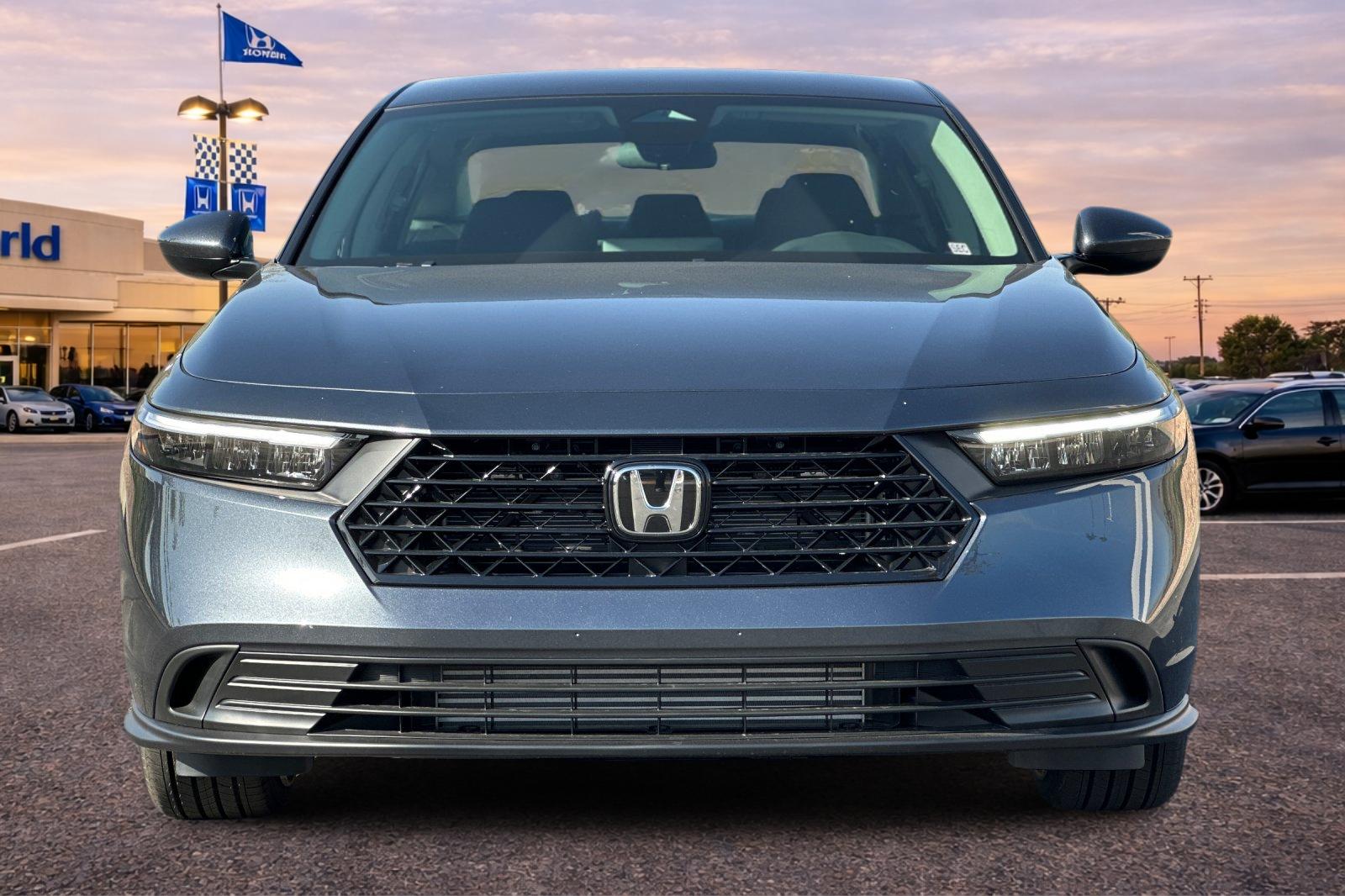 New 2026 Meteorite Gray Metallic Honda LX image 9