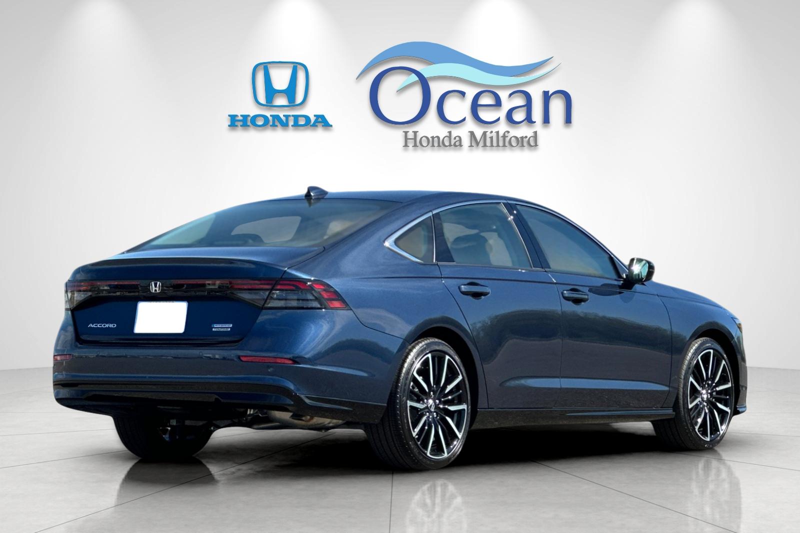 New 2026 Canyon River Blue Metallic Honda Touring Hybrid image 5
