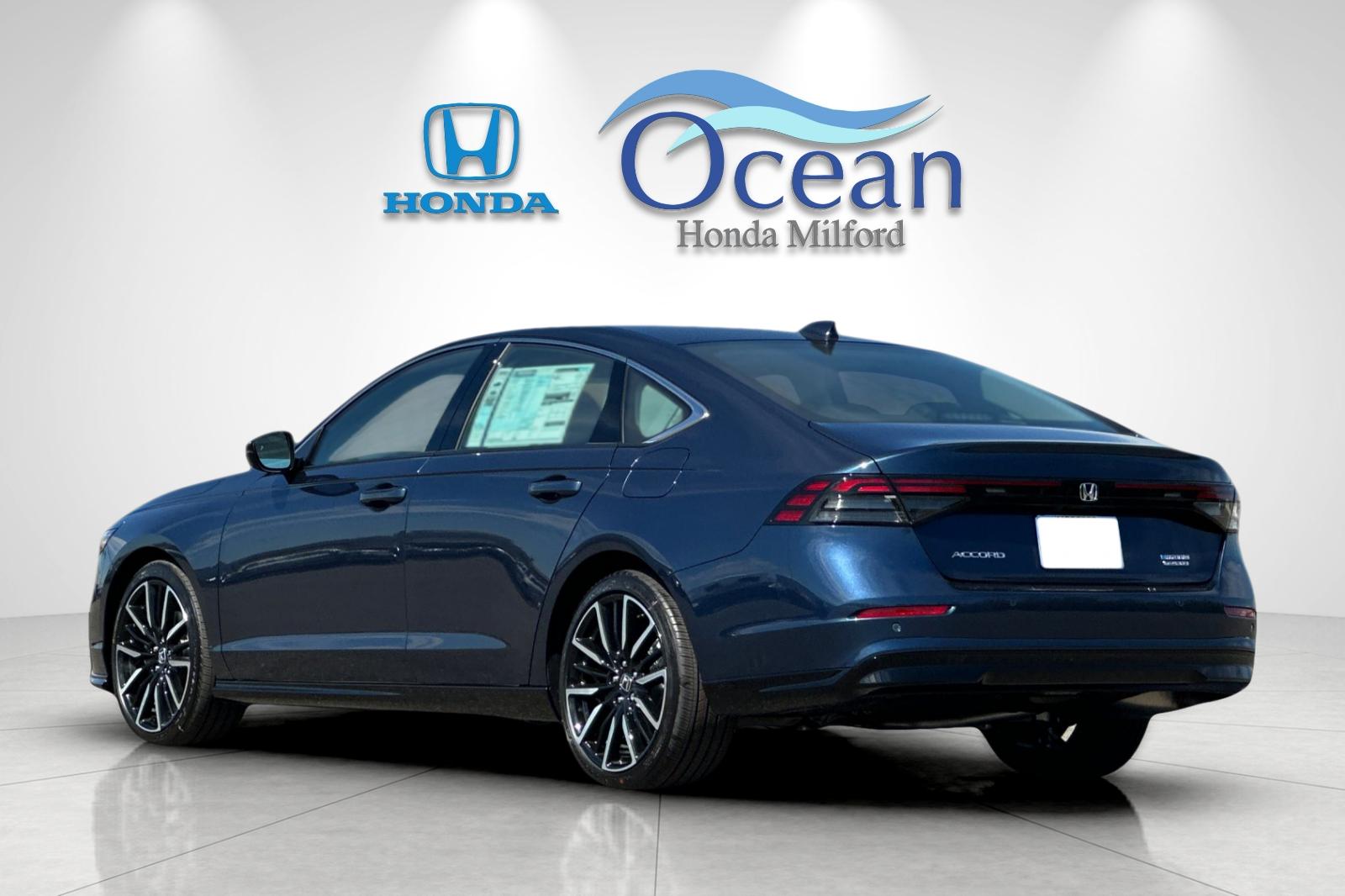 New 2026 Canyon River Blue Metallic Honda Touring Hybrid image 3